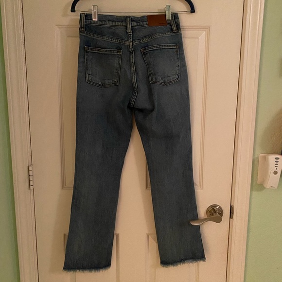 Madewell 10” High Riser Demi Boot Frayed Hem Jeans - Picture 8 of 16